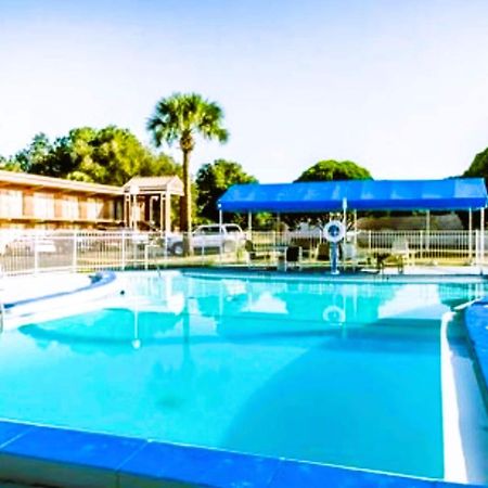 Oyo Hotel Mustang Silver Spring Fl ينابيع سيلفر المظهر الخارجي الصورة