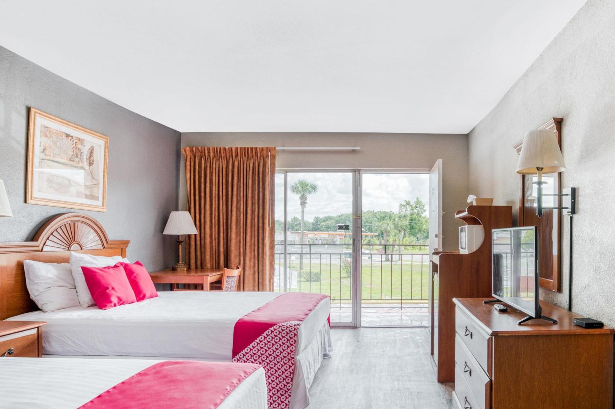 Oyo Hotel Mustang Silver Spring Fl ينابيع سيلفر المظهر الخارجي الصورة