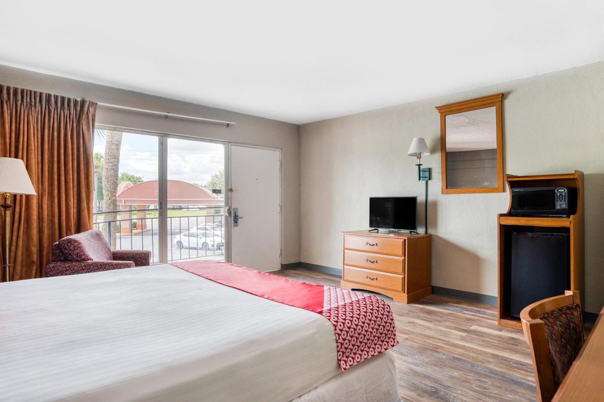 Oyo Hotel Mustang Silver Spring Fl ينابيع سيلفر المظهر الخارجي الصورة